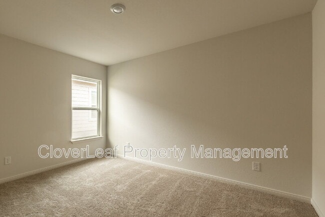 Building Photo - 712 Shoal Crk