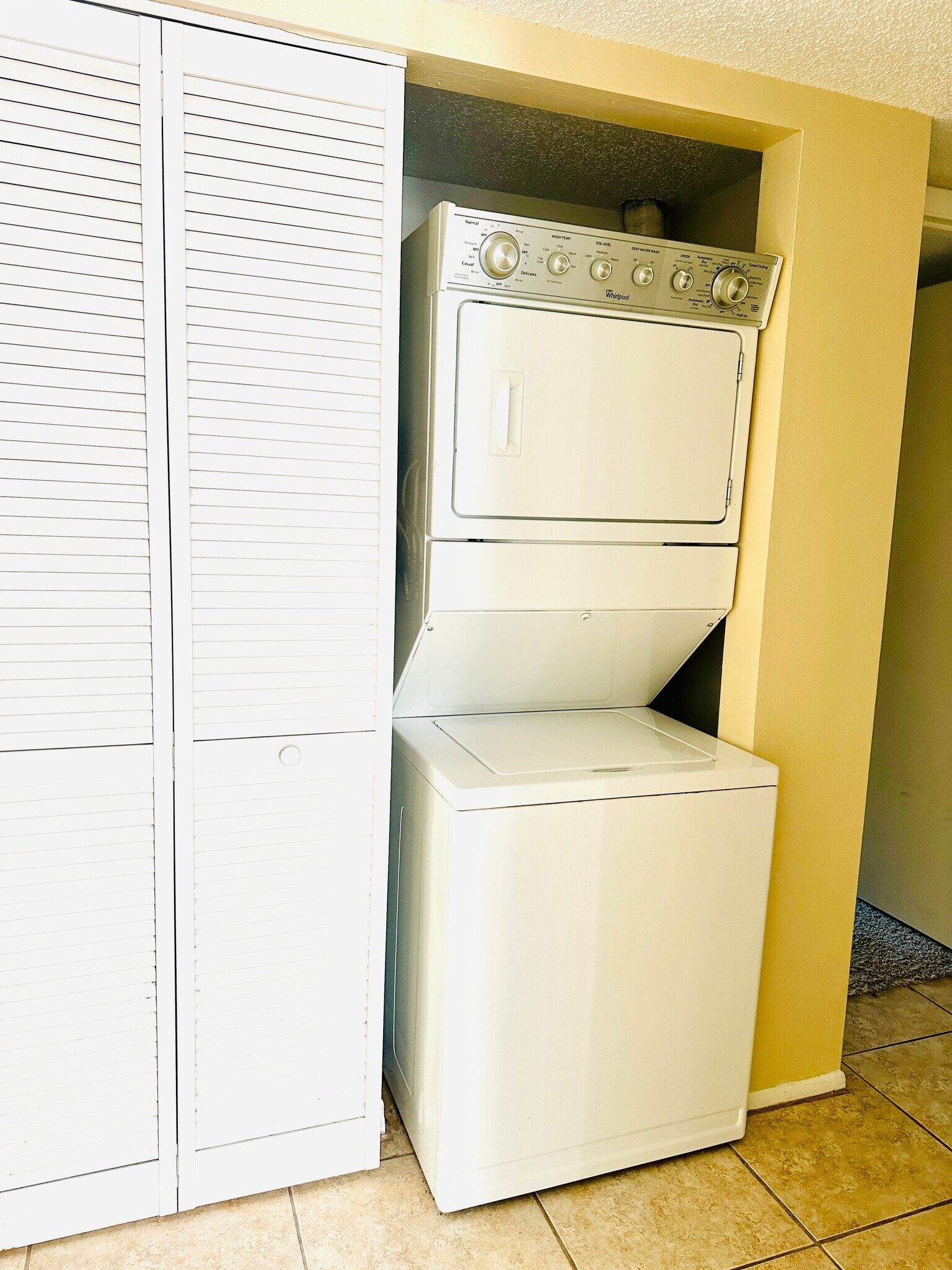 In Unit Laundry - 2208 Bahia Vista St