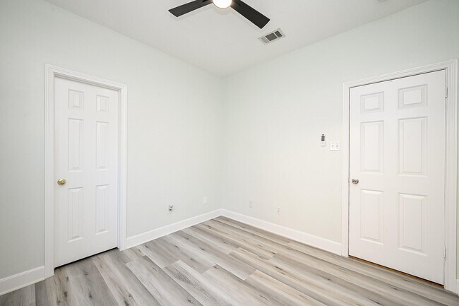 Building Photo - 6511 Mesa Vista Ct