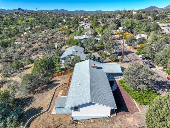 Building Photo - 4 bed 3 bath Prescott Home with In-Law Suite