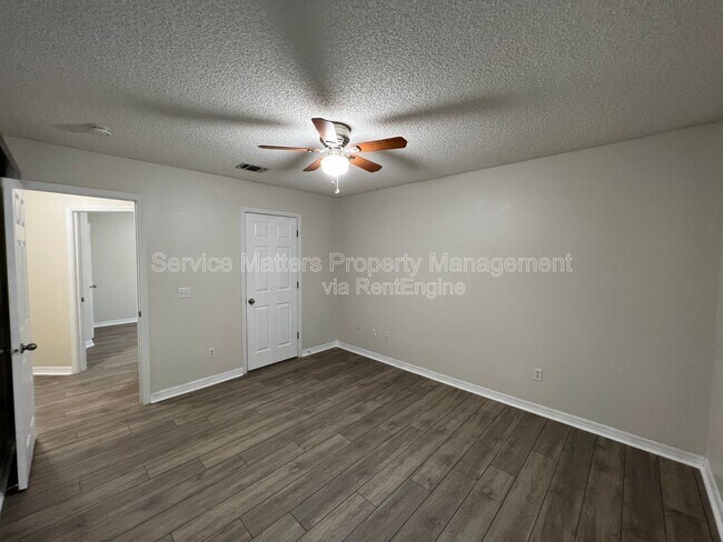 Building Photo - 6069 Breckenridge Dr