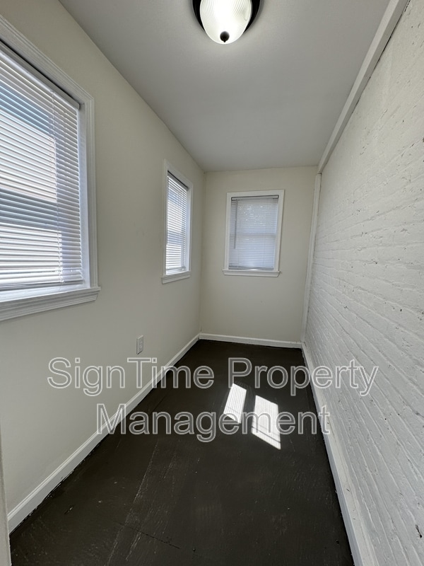 Building Photo - 40 N Conococheague St