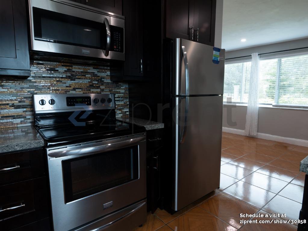 Building Photo - 921 NE 58th St