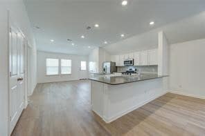 Building Photo - 5607 Rock Head Rnch Trl