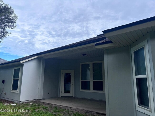 Building Photo - 269 W Adelaide Dr