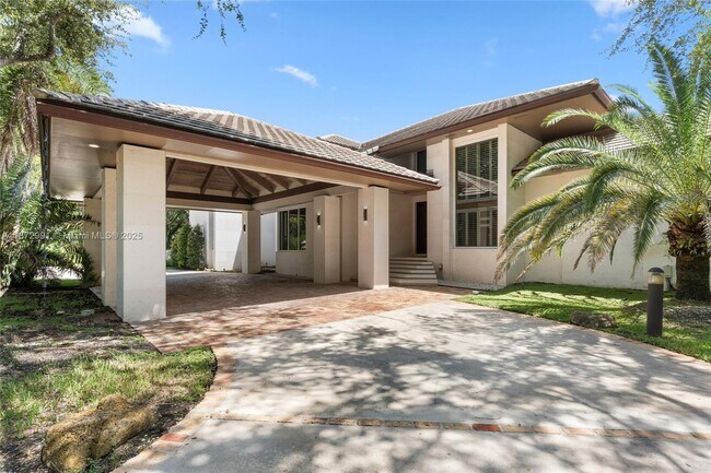 Building Photo - 6190 SW 102nd St