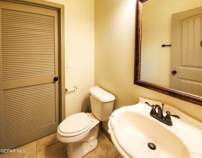 Building Photo - 13125 Lost Willow