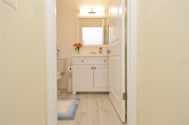 Building Photo - 10263 Gandy Blvd N