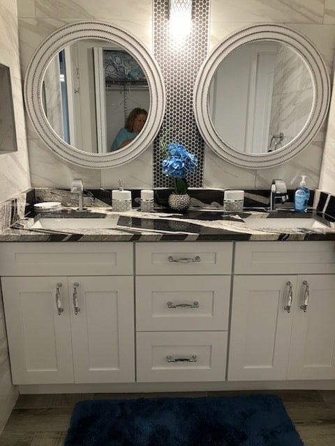 Building Photo - 5915 Sea Ranch Dr