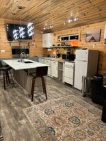 Building Photo - 41159 Sunnyview Loop