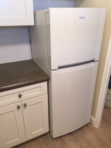 kitchen stone counters - 444 Bedford Street