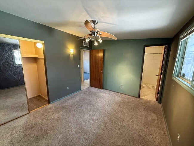 Building Photo - 8574 E Ruby Dr