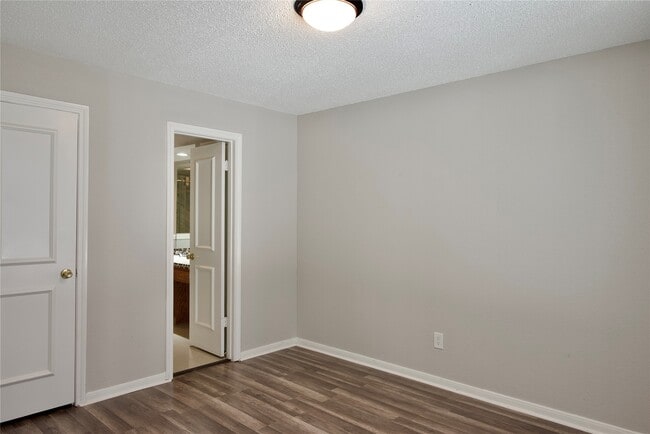 Building Photo - 4703 Cashel Glen Dr