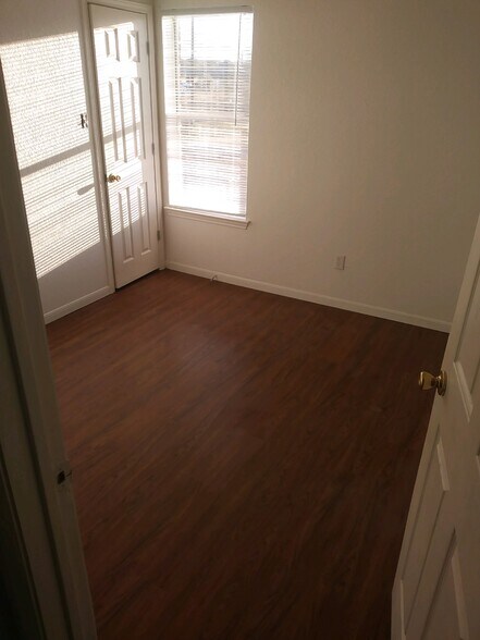 Building Photo - 3405 Barcelona Drive