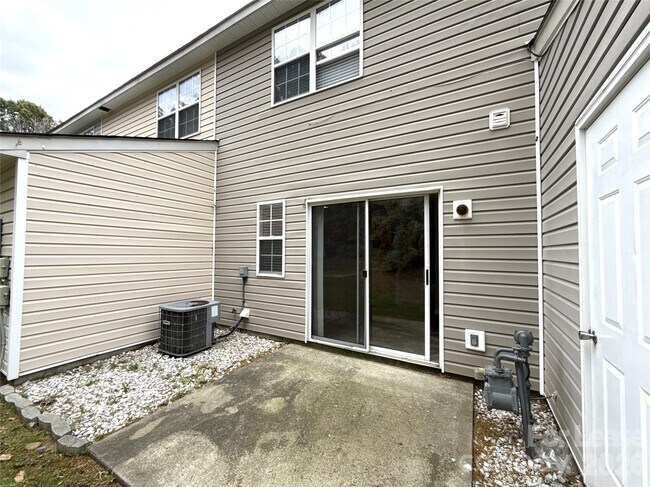 Building Photo - 12053 Bragg St
