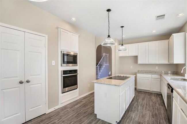 Building Photo - 5322 Willow Knoll Ct