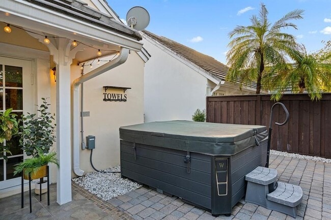 Building Photo - 9937 NW 47th Terrace