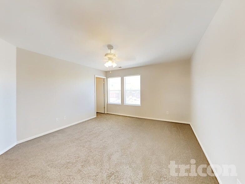 Building Photo - 8700 Winding Creek Dr