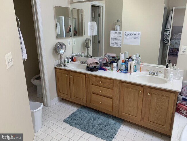 Building Photo - 43442 Katling Square