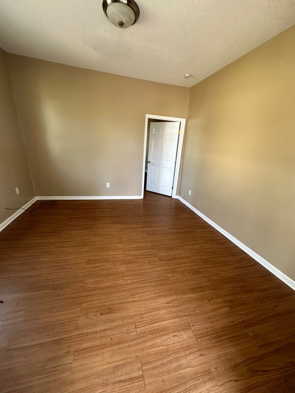 Building Photo - 2513 N Galvez St