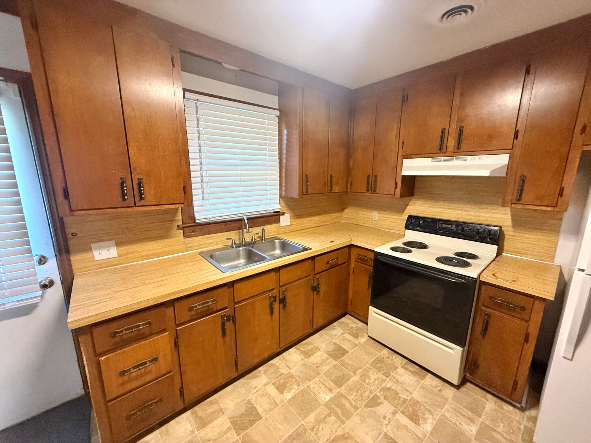 Kitchen - 101 Hatton St