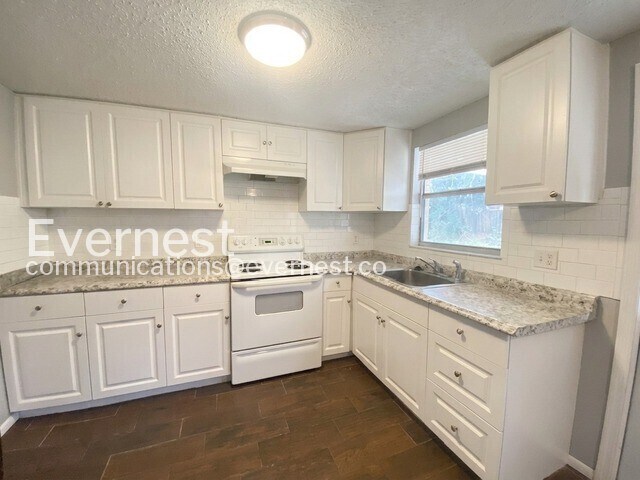 Building Photo - 6723 Ranchwood Loop
