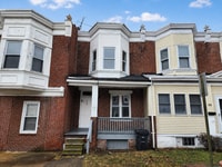 Building Photo - 834 E 17th St