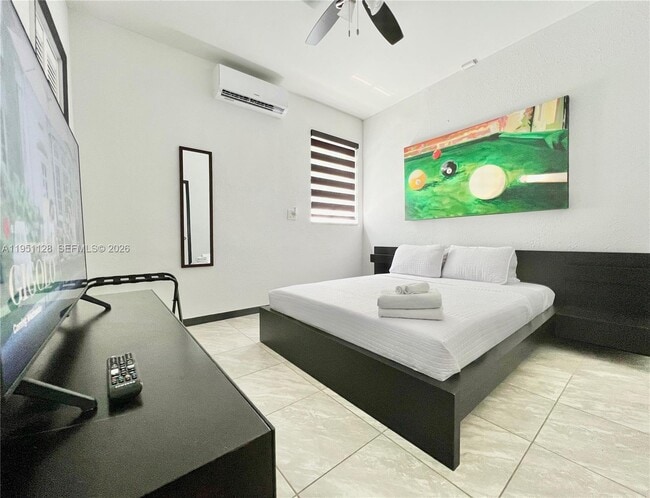 Building Photo - 2608 NW 26th St