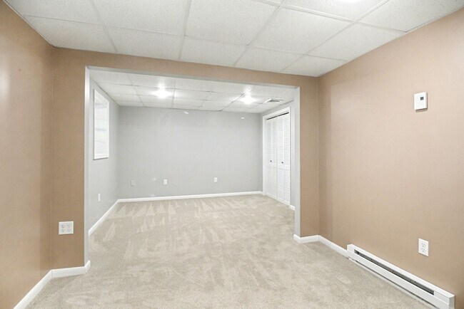 Building Photo - Beautiful updated Country Home