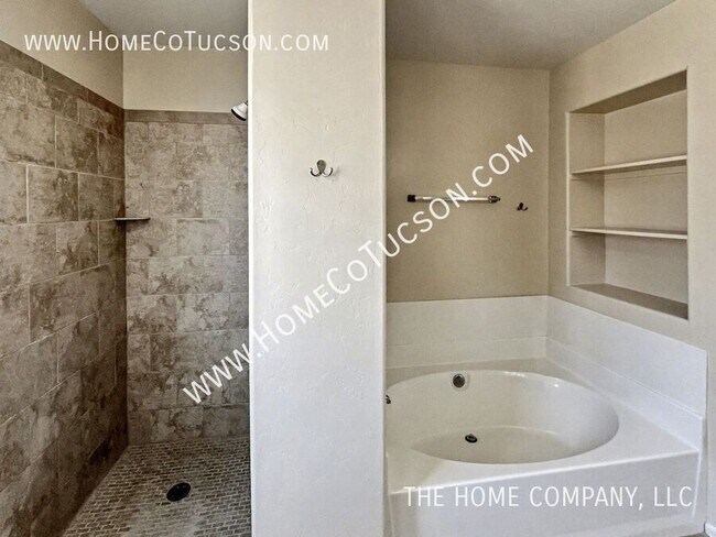 Building Photo - 12317 N Kylene Canyon Dr