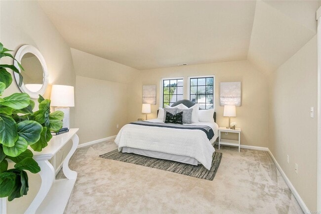 Building Photo - SEPTEMBER FREE >> Beautiful 3BR/3BA Townho...