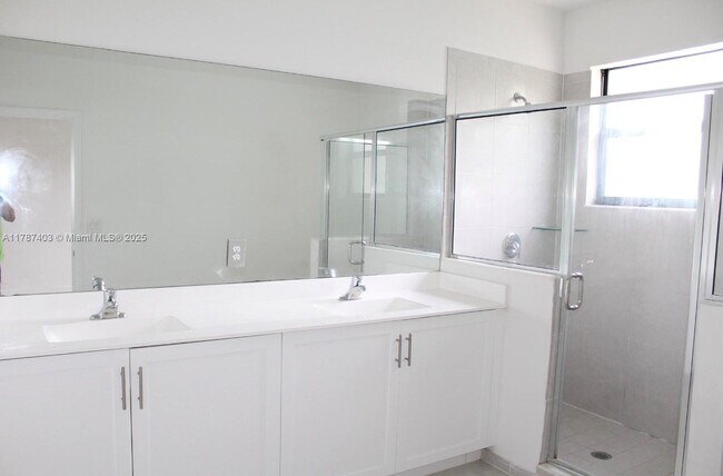 Building Photo - 28738 SW 134th Ct