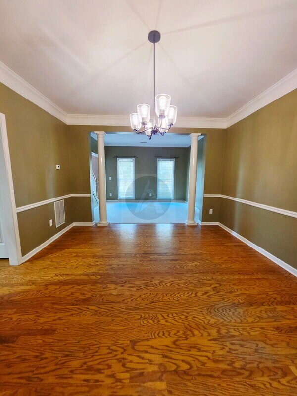 Building Photo - 236 Flagstone Way