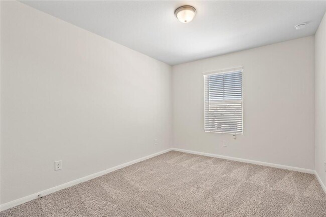 Building Photo - 104 Greenthread Dr