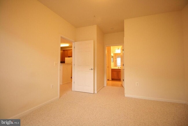 Building Photo - 3810 Lightfoot St