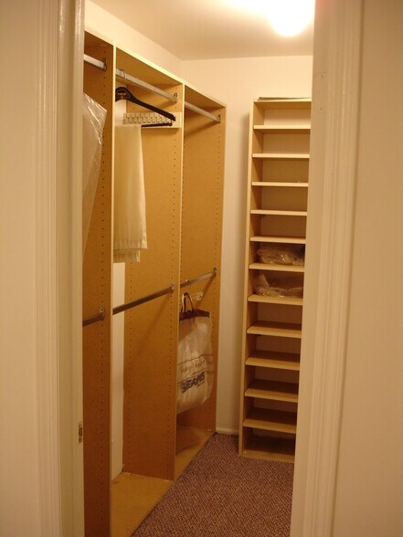 Master Walk-In Closet - 131 Country Club Dr