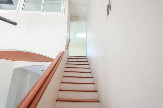 Building Photo - 24306 Romin Dr