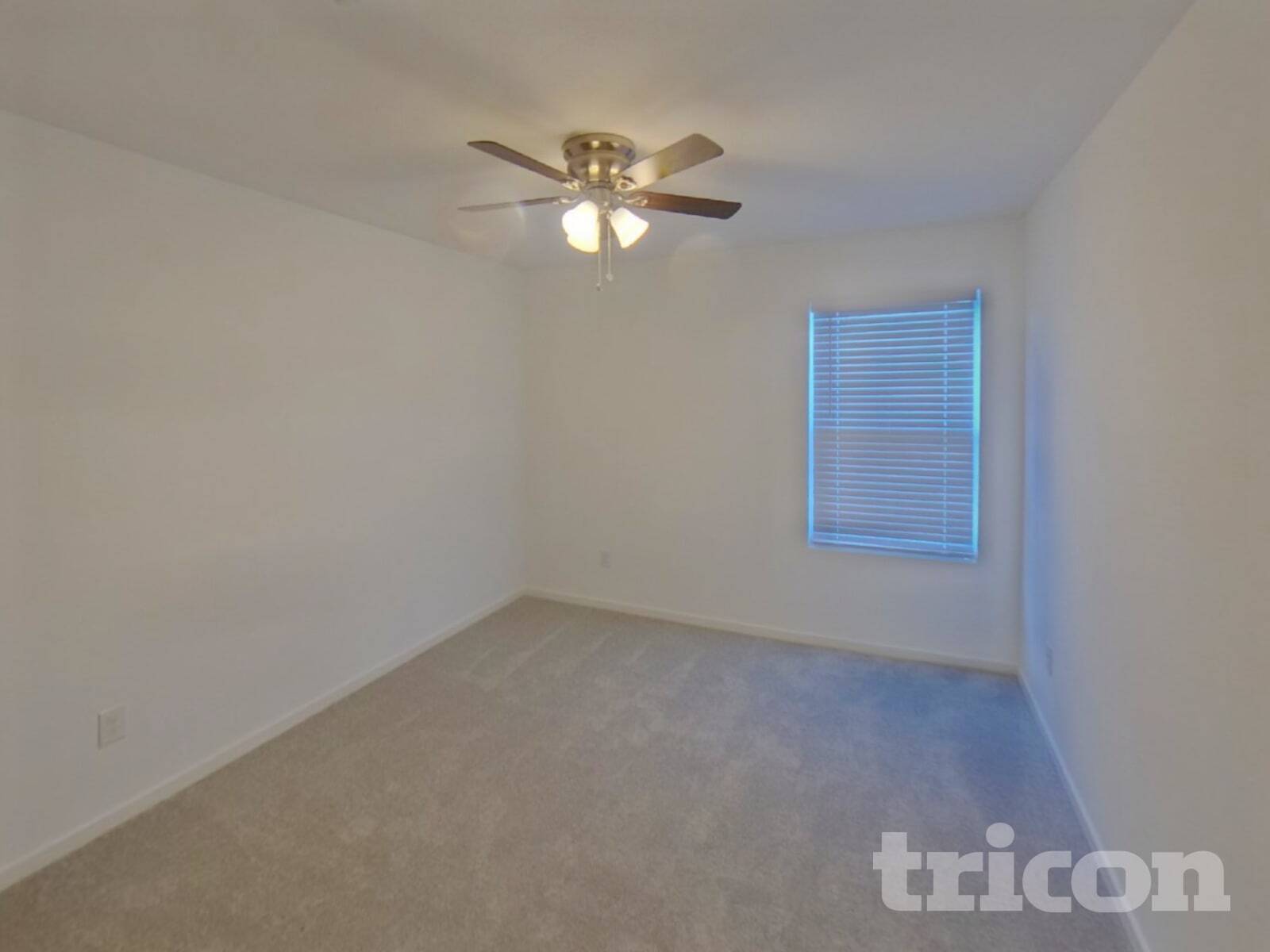 Building Photo - 838 Ponderosa Ln