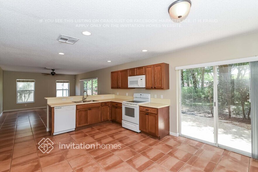 Building Photo - 1843 Magliano Dr