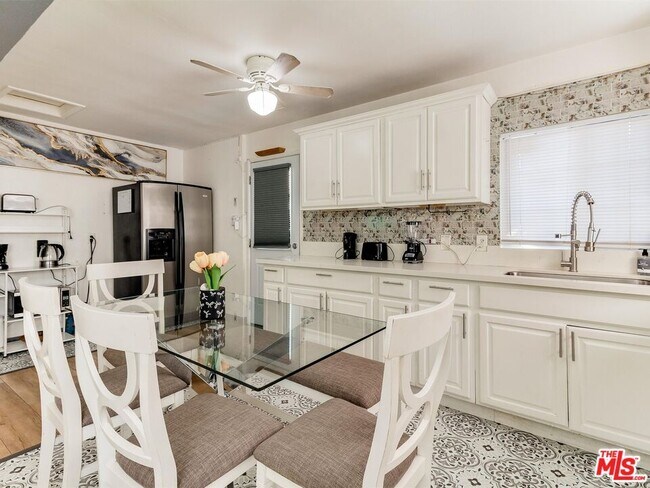 Building Photo - 138 S Madison Ave