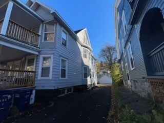 Building Photo - 122 Redfield Pl