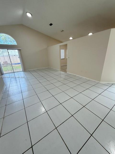 Building Photo - 1034 W Jasmine Ln