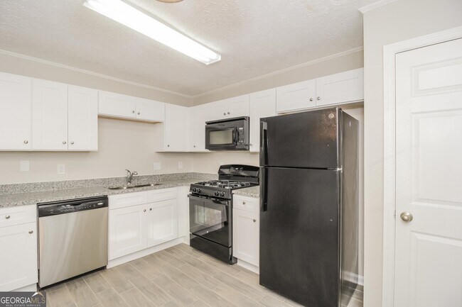 Building Photo - 3204 Rimrock Dr