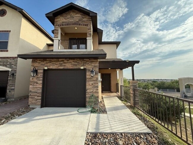 Primary Photo - Escondido Townhomes