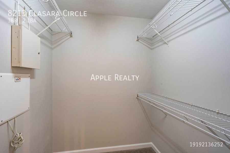 Building Photo - 8213 Clasara Cir