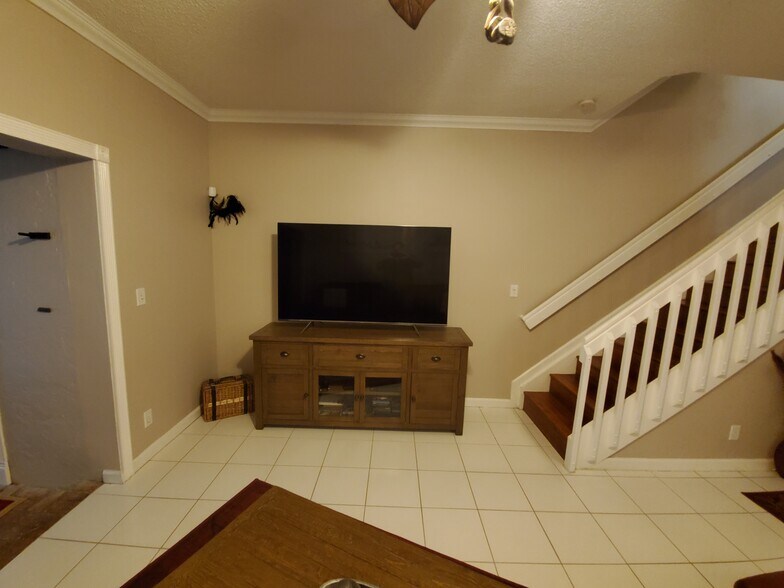 80 inch tv area - 1045 Kokomo Key Ln