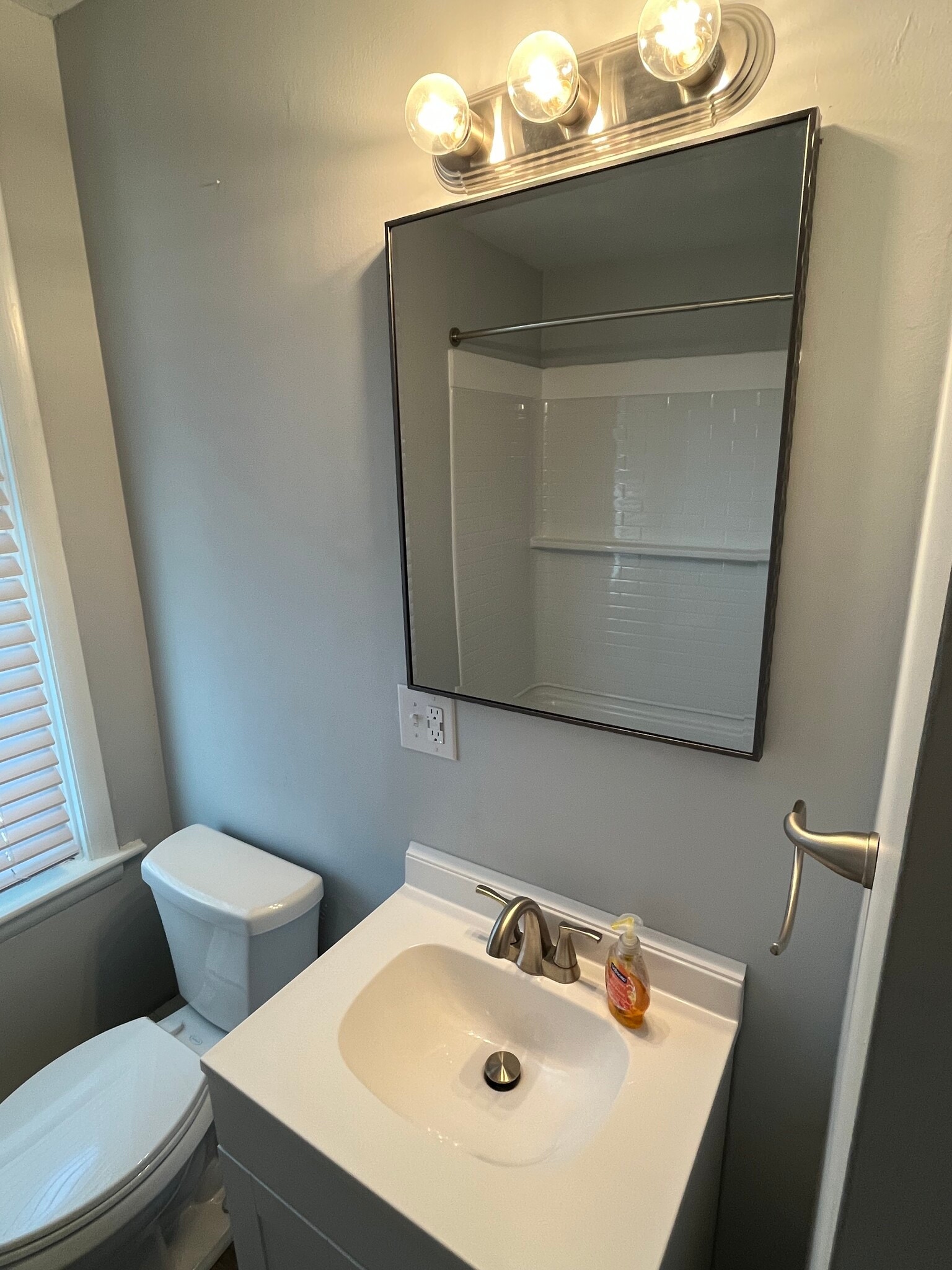 Building Photo - 260 N Enola Dr