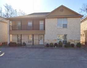 Building Photo - Spacious 5/5 House Near Baylor Campus!