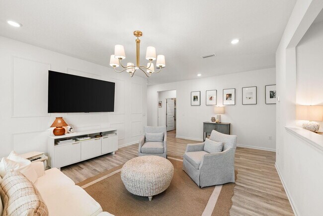 Building Photo - 39 Bluebeech St