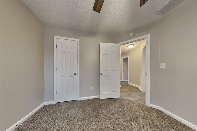 Building Photo - 2075 Beckenham Pl